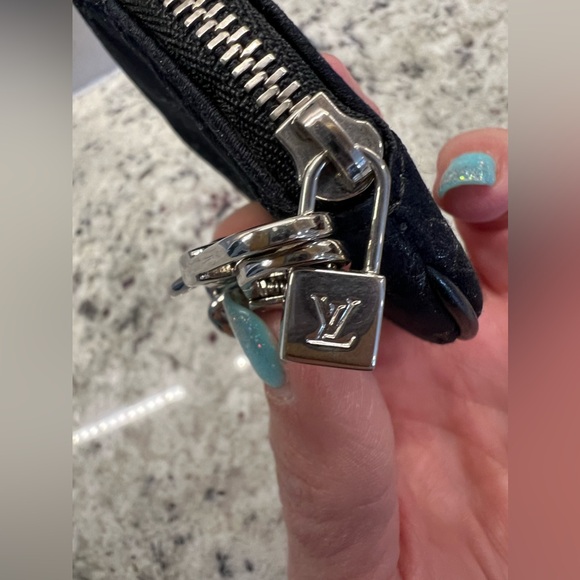 EUC Authentic Louis Vuitton Satin Conte Apple Coin Pouch - Picture 11 of 12